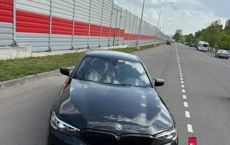 BMW 5 серия, 2019 год, 1 900 000 рублей, 14 фотография