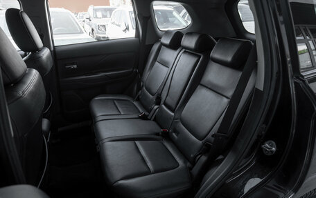Mitsubishi Outlander III рестайлинг 3, 2012 год, 1 290 000 рублей, 12 фотография