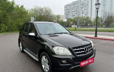 Mercedes-Benz M-Класс, 2010 год, 1 550 000 рублей, 3 фотография