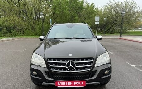 Mercedes-Benz M-Класс, 2010 год, 1 550 000 рублей, 2 фотография
