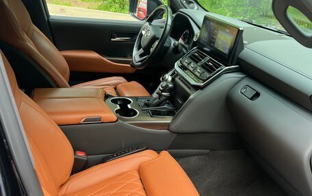 Toyota Land Cruiser, 2022 год, 13 200 000 рублей, 5 фотография
