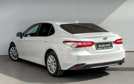 Toyota Camry, 2021 год, 3 330 000 рублей, 7 фотография