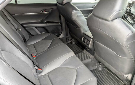 Toyota Camry, 2021 год, 3 330 000 рублей, 12 фотография