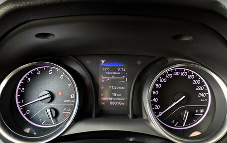 Toyota Camry, 2021 год, 3 330 000 рублей, 13 фотография