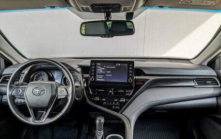 Toyota Camry, 2021 год, 3 330 000 рублей, 14 фотография