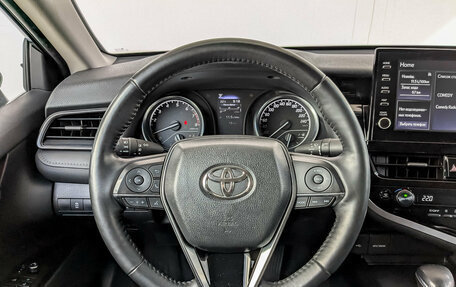 Toyota Camry, 2021 год, 3 330 000 рублей, 22 фотография
