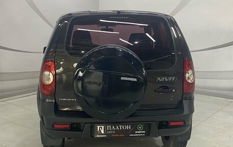 Chevrolet Niva I рестайлинг, 2014 год, 699 000 рублей, 8 фотография