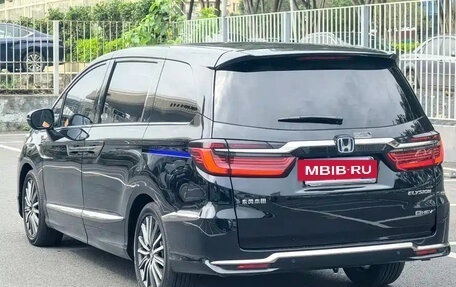 Honda Elysion, 2024 год, 3 880 000 рублей, 6 фотография