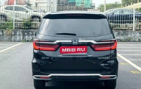 Honda Elysion, 2024 год, 3 880 000 рублей, 5 фотография