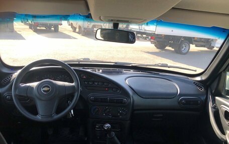 Chevrolet Niva I рестайлинг, 2017 год, 727 000 рублей, 5 фотография