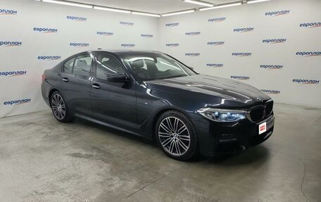 BMW 5 серия, 2018 год, 3 300 000 рублей, 2 фотография