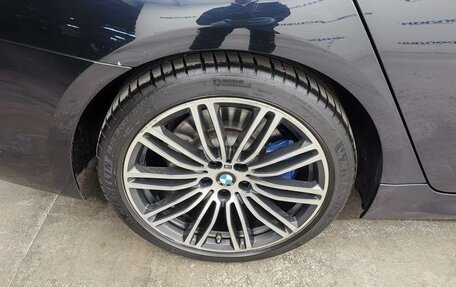 BMW 5 серия, 2018 год, 3 300 000 рублей, 13 фотография
