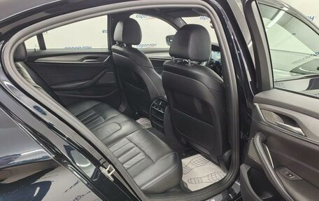 BMW 5 серия, 2018 год, 3 300 000 рублей, 12 фотография
