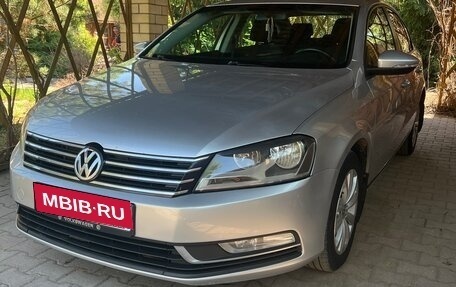 Volkswagen Passat B7, 2012 год, 1 100 000 рублей, 2 фотография