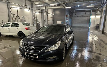 Hyundai Sonata VI, 2010 год, 1 070 000 рублей, 2 фотография