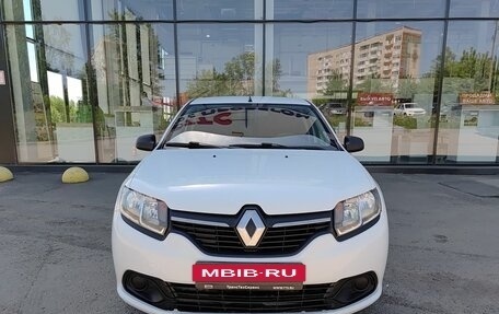 Renault Logan II, 2016 год, 659 800 рублей, 2 фотография