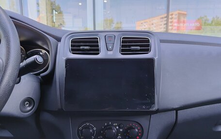 Renault Logan II, 2016 год, 659 800 рублей, 18 фотография