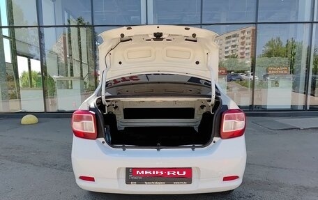 Renault Logan II, 2016 год, 659 800 рублей, 12 фотография