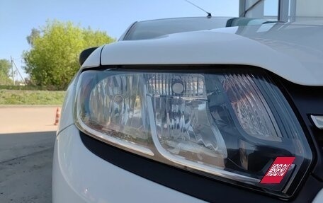 Renault Logan II, 2016 год, 659 800 рублей, 21 фотография