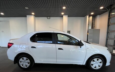 Renault Logan II, 2017 год, 423 000 рублей, 2 фотография