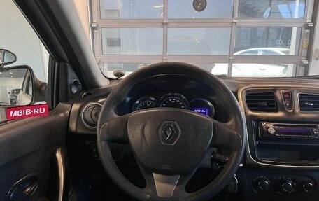 Renault Logan II, 2017 год, 423 000 рублей, 10 фотография