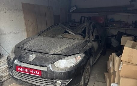 Renault Fluence I, 2014 год, 175 000 рублей, 2 фотография