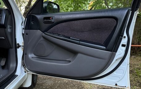 Toyota Caldina, 2001 год, 582 000 рублей, 8 фотография