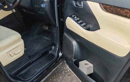 Toyota Alphard III, 2020 год, 6 900 000 рублей, 28 фотография