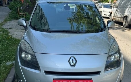 Renault Scenic III, 2012 год, 850 000 рублей, 2 фотография
