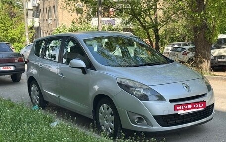 Renault Scenic III, 2012 год, 850 000 рублей, 4 фотография