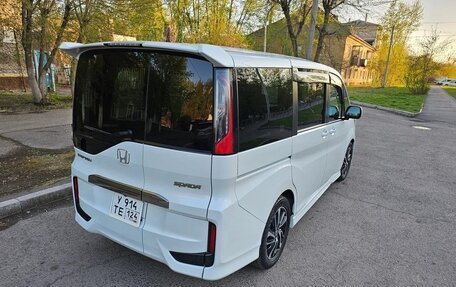 Honda Stepwgn IV, 2018 год, 1 935 000 рублей, 8 фотография
