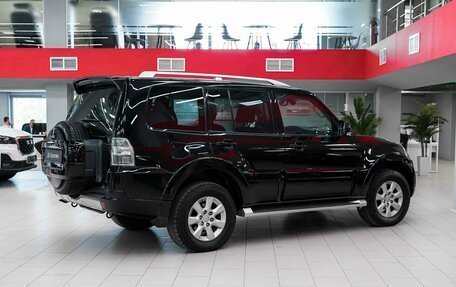 Mitsubishi Pajero IV, 2010 год, 1 590 000 рублей, 2 фотография