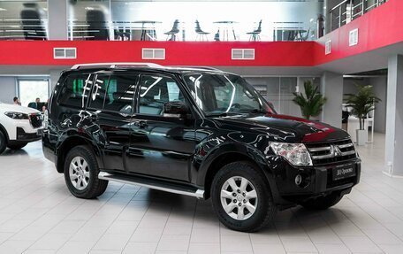 Mitsubishi Pajero IV, 2010 год, 1 590 000 рублей, 3 фотография