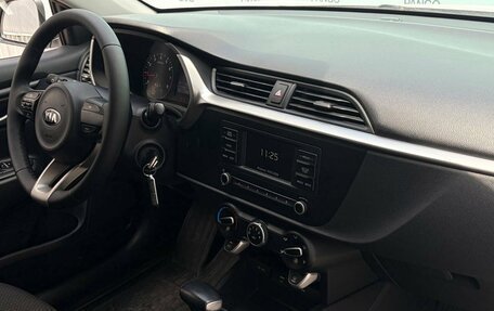 KIA Rio IV, 2021 год, 1 695 000 рублей, 22 фотография