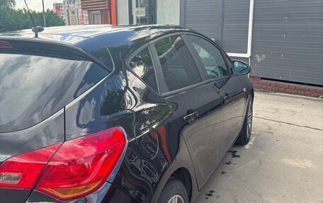 Opel Astra J, 2011 год, 560 000 рублей, 5 фотография