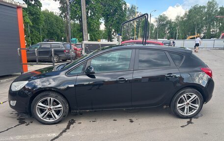 Opel Astra J, 2011 год, 560 000 рублей, 3 фотография