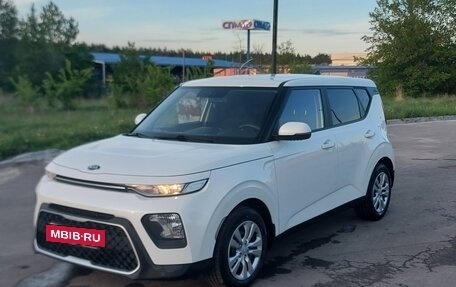 KIA Soul III, 2021 год, 1 690 000 рублей, 2 фотография