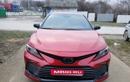 Toyota Camry, 2021 год, 3 800 000 рублей, 3 фотография