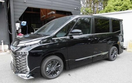 Toyota Voxy, 2026 год, 4 873 350 рублей, 7 фотография
