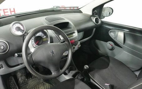 Peugeot 107 I рестайлинг, 2009 год, 345 000 рублей, 9 фотография