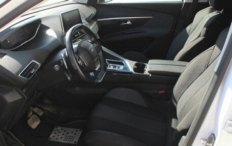 Peugeot 3008 II, 2018 год, 1 890 000 рублей, 14 фотография