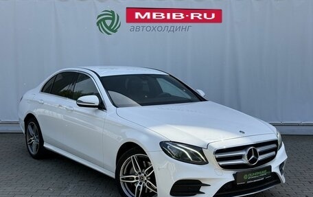 Mercedes-Benz E-Класс, 2020 год, 4 390 000 рублей, 3 фотография