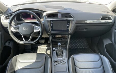 Volkswagen Tiguan II, 2021 год, 3 949 000 рублей, 11 фотография