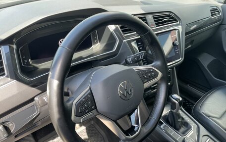 Volkswagen Tiguan II, 2021 год, 3 949 000 рублей, 14 фотография