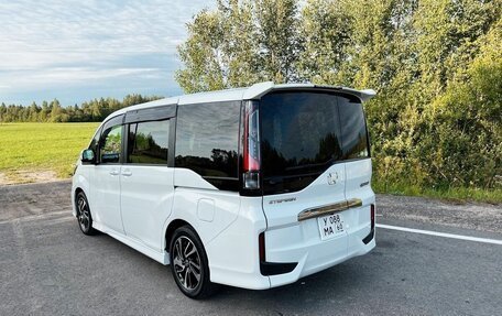 Honda Stepwgn IV, 2020 год, 2 100 000 рублей, 4 фотография