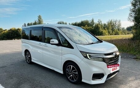Honda Stepwgn IV, 2020 год, 2 100 000 рублей, 2 фотография