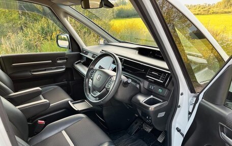 Honda Stepwgn IV, 2020 год, 2 100 000 рублей, 10 фотография
