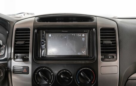 Toyota Land Cruiser Prado 120 рестайлинг, 2003 год, 1 150 000 рублей, 7 фотография