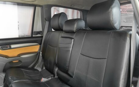 Toyota Land Cruiser Prado 120 рестайлинг, 2003 год, 1 150 000 рублей, 11 фотография