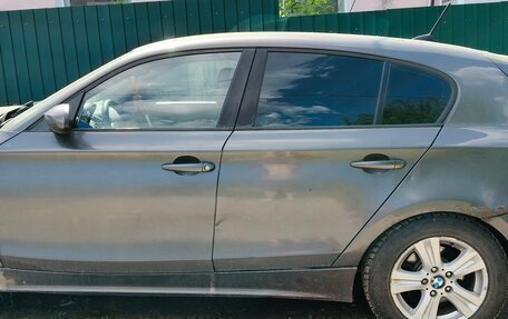 BMW 1 серия, 2005 год, 650 000 рублей, 4 фотография